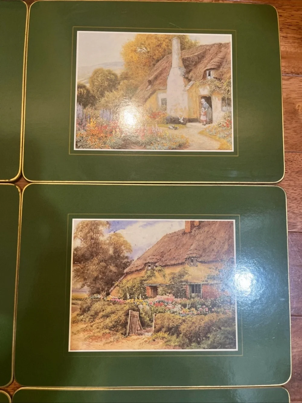 Clover Leaf Green Placemat Set of 6 with Cottage Artwork